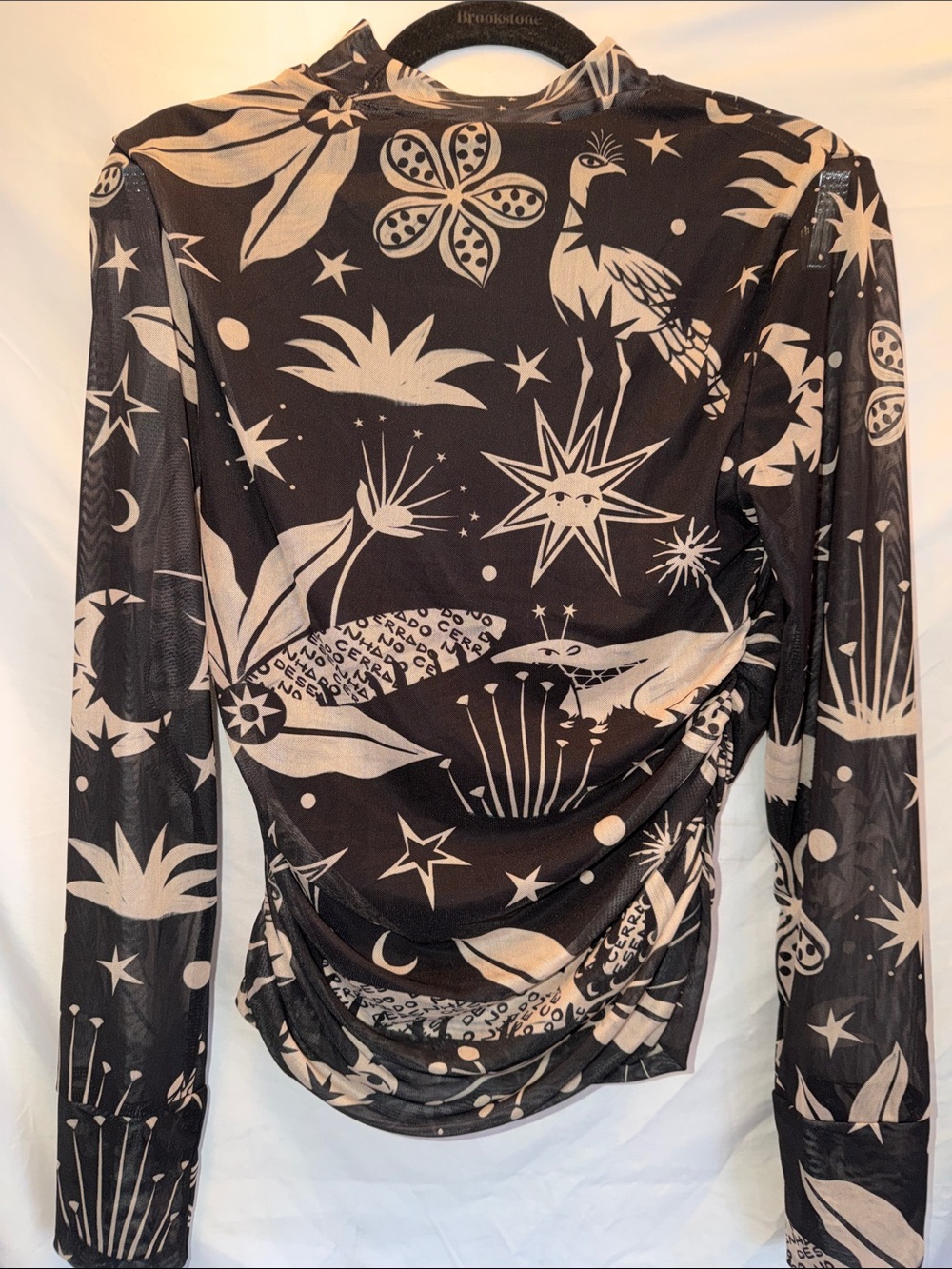 Farm Rio Black & Cream Celestial Long Sleeve Top, SZ M, PTP 16”, (T1-360) - Picture 13 of 15